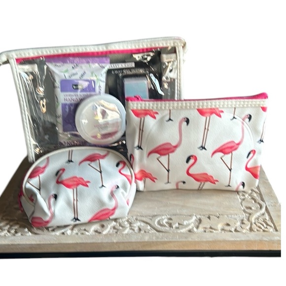 Flamingo Print Trio Set Pink Cosmetic Bag
White and Pink with free items NWOT - Picture 2 of 11